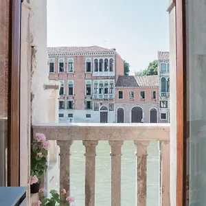  Appartamento Palace Canal View By Wonderful Italy